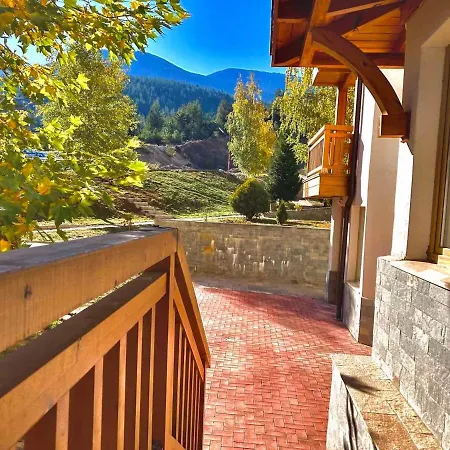 Daire St. John Hill *